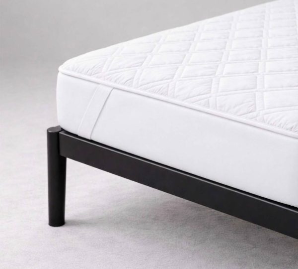 Захисний наматрацник на гумці Comfort Summer стьобаний